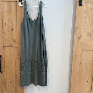 Universal Thread Olive Knit Top